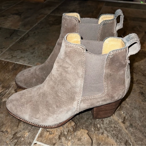 Madewell The Regan Ankle Suede Leather Boot in Wet Pebble Size 8 - Picture 4 of 14